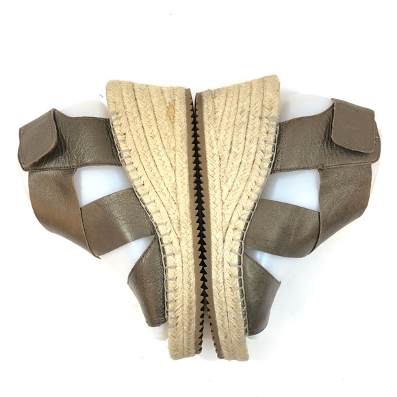 Sold - Picture 2 of 8